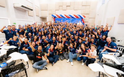 Nova equipe Red Bull reunida no lançamento